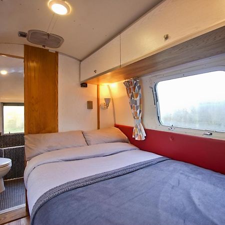 The Airstream Villa Penryn Ngoại thất bức ảnh