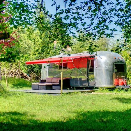 The Airstream Villa Penryn Ngoại thất bức ảnh