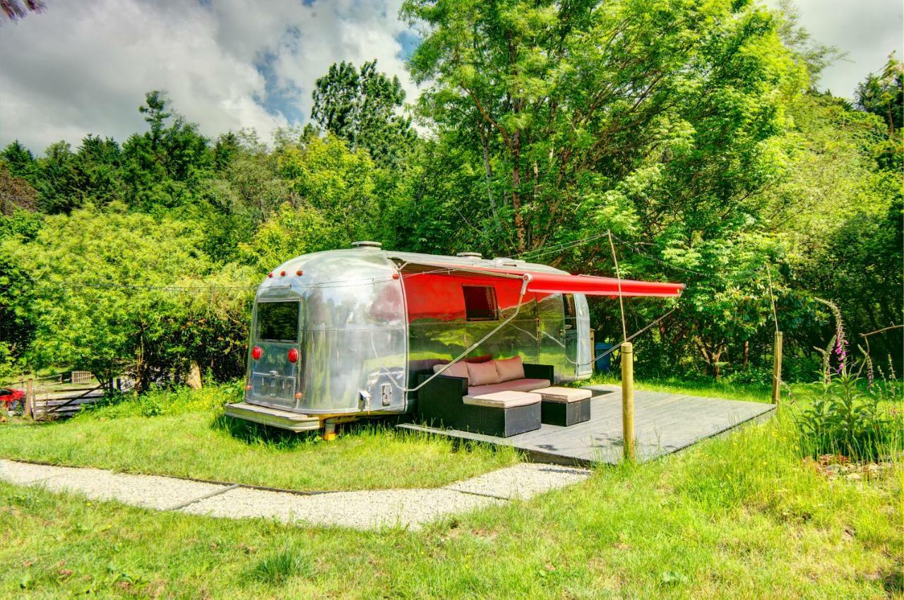 The Airstream Villa Penryn Ngoại thất bức ảnh
