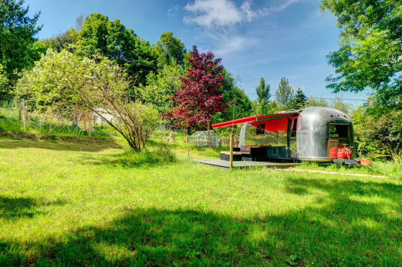 The Airstream Villa Penryn Ngoại thất bức ảnh
