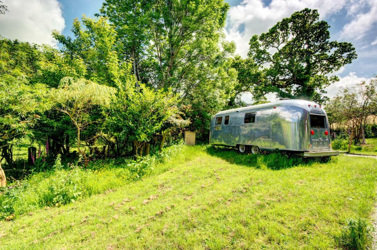 The Airstream Villa Penryn Ngoại thất bức ảnh